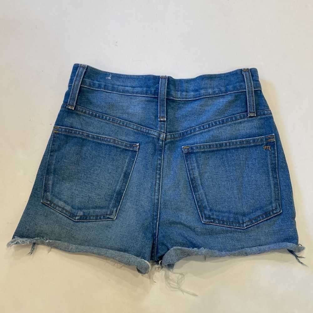 Madewell The Perfect Jean Short: Step-Hem Edition - Picture 10 of 15